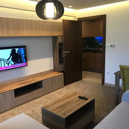 Astoria 1 アパート *